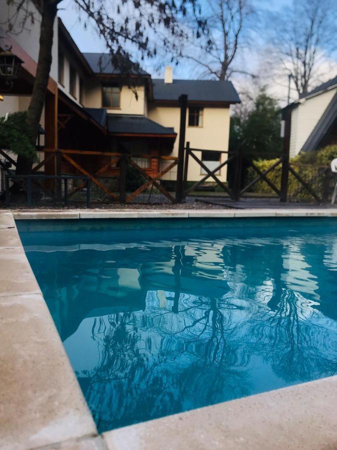 Апарт отель Refugio Del Arroyo Сан-Мартин-де-лос-Андес Экстерьер фото